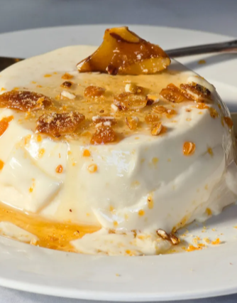 VANILLA PANNA COTTA WITH HONEY & JERRY